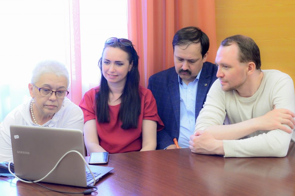 Северодвинский актив Союза журналистов России провел онлайн встречу с коллегами из Луганска